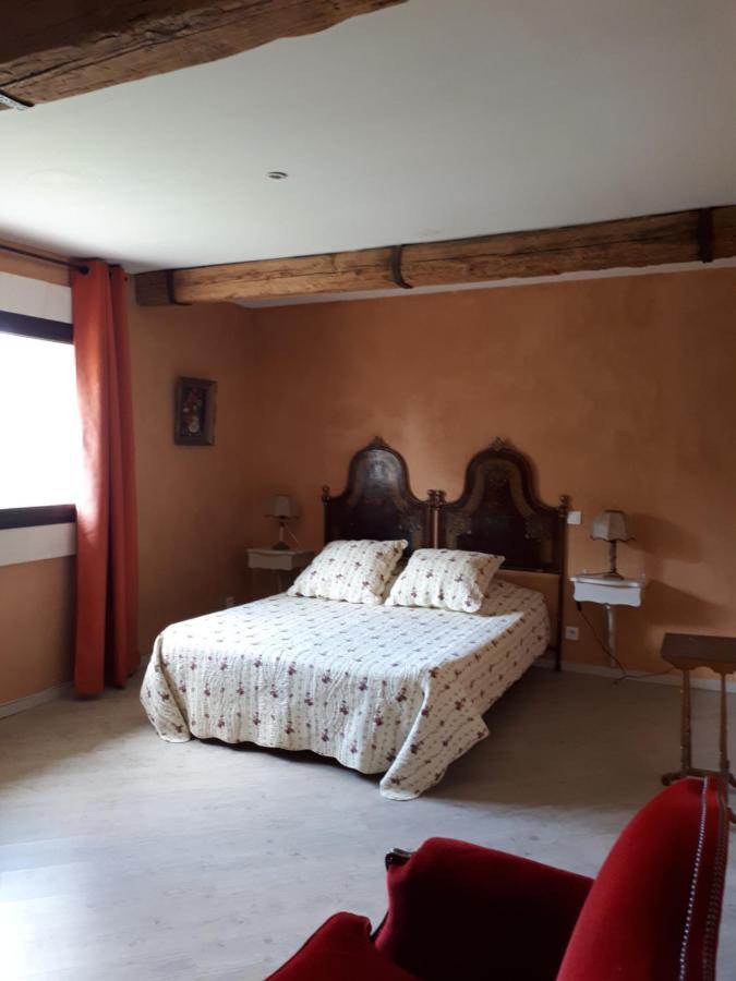 Mas Saint-Joseph Bed & Breakfast Фонвией Екстериор снимка